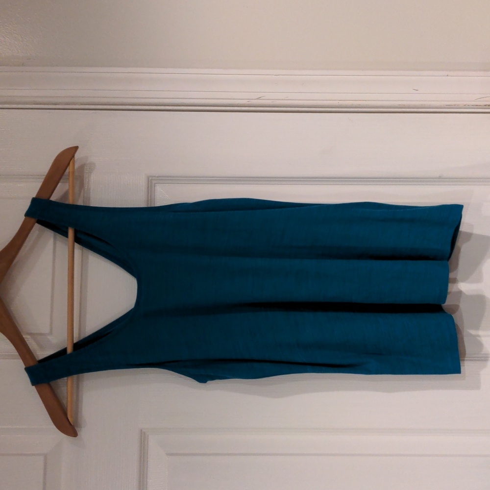 Cross back teal tank top super soft size m